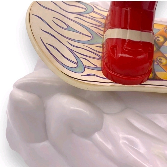 GEMMY Snowboarding Santa Boggies to the song Born to be Wild 2000 Animated Video - Picture 7 of 13